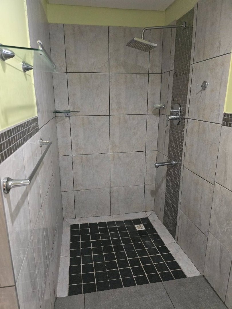 5 Bedroom Property for Sale in Portlands Western Cape